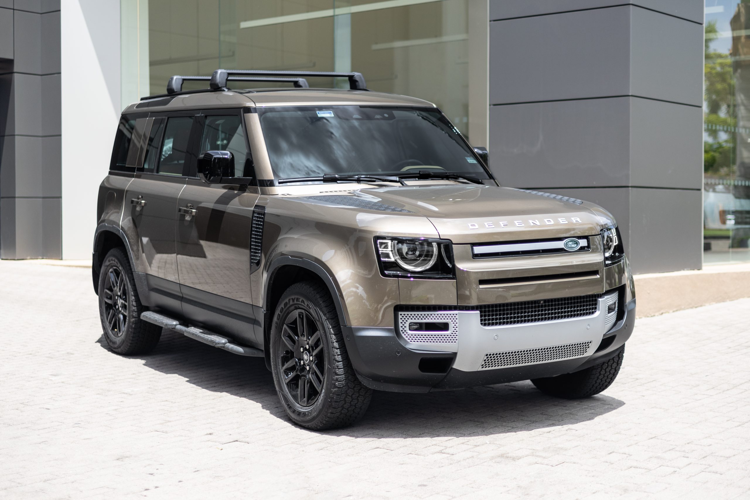 Defender 110 S | Godwana Stone
