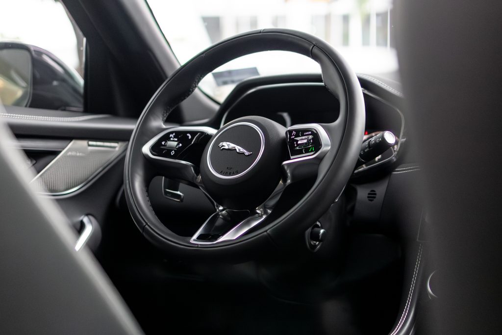 Jaguar F-Pace | Santorini Black