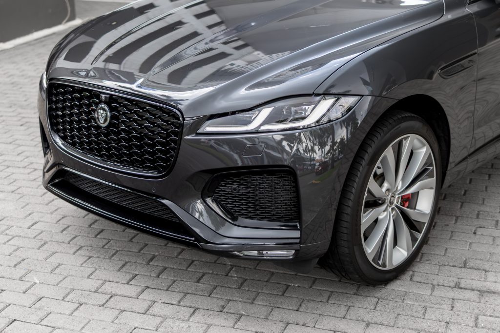 Jaguar F-Pace | Santorini Black