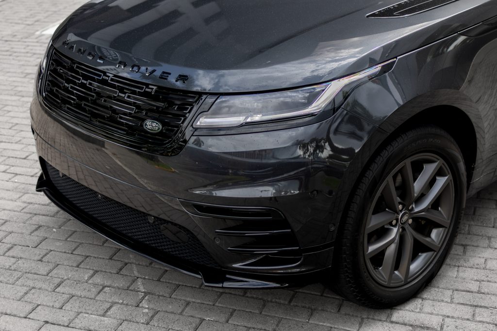 Range Rover Velar | Carpathian Grey