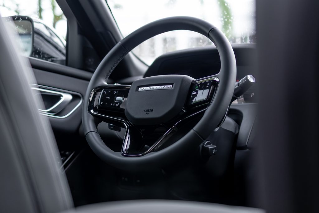 Range Rover Velar | Carpathian Grey