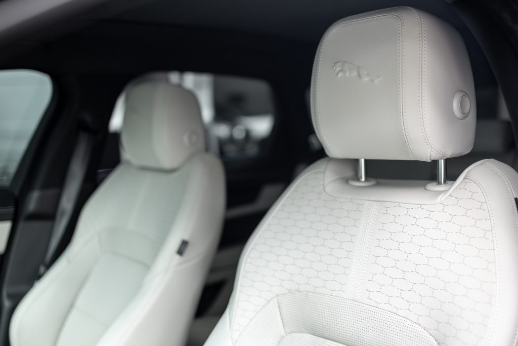 Jaguar F-Pace | Santorini Black