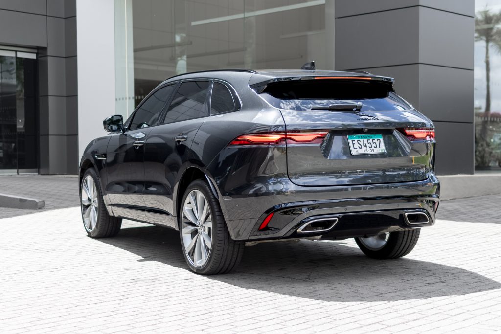 Jaguar F-Pace | Carpathian Grey