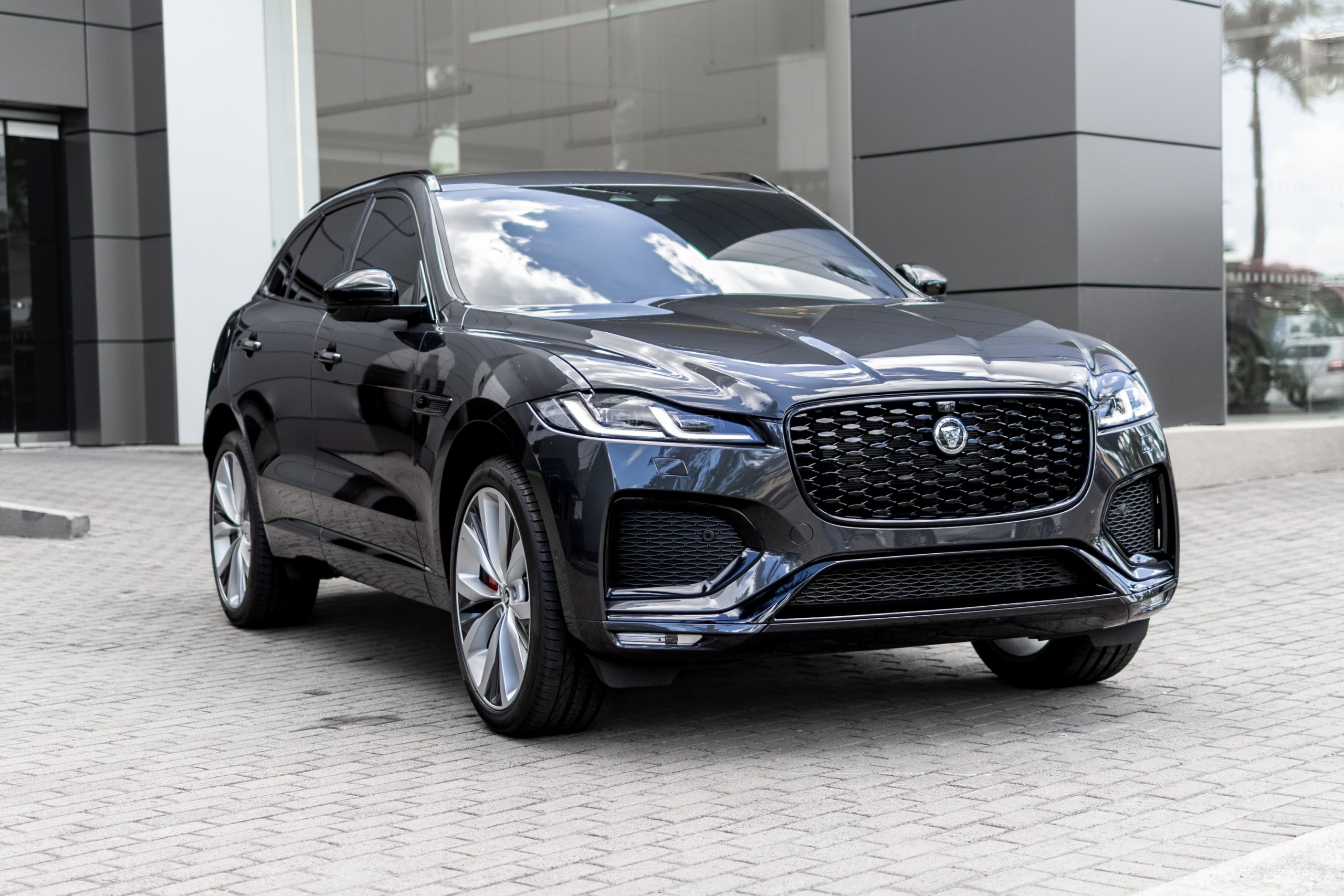Jaguar F-Pace | Carpathian Grey