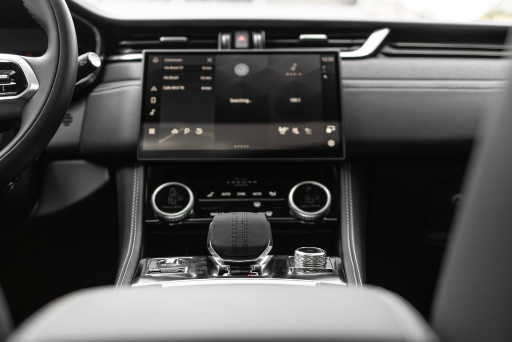 Jaguar F-Pace | Carpathian Grey