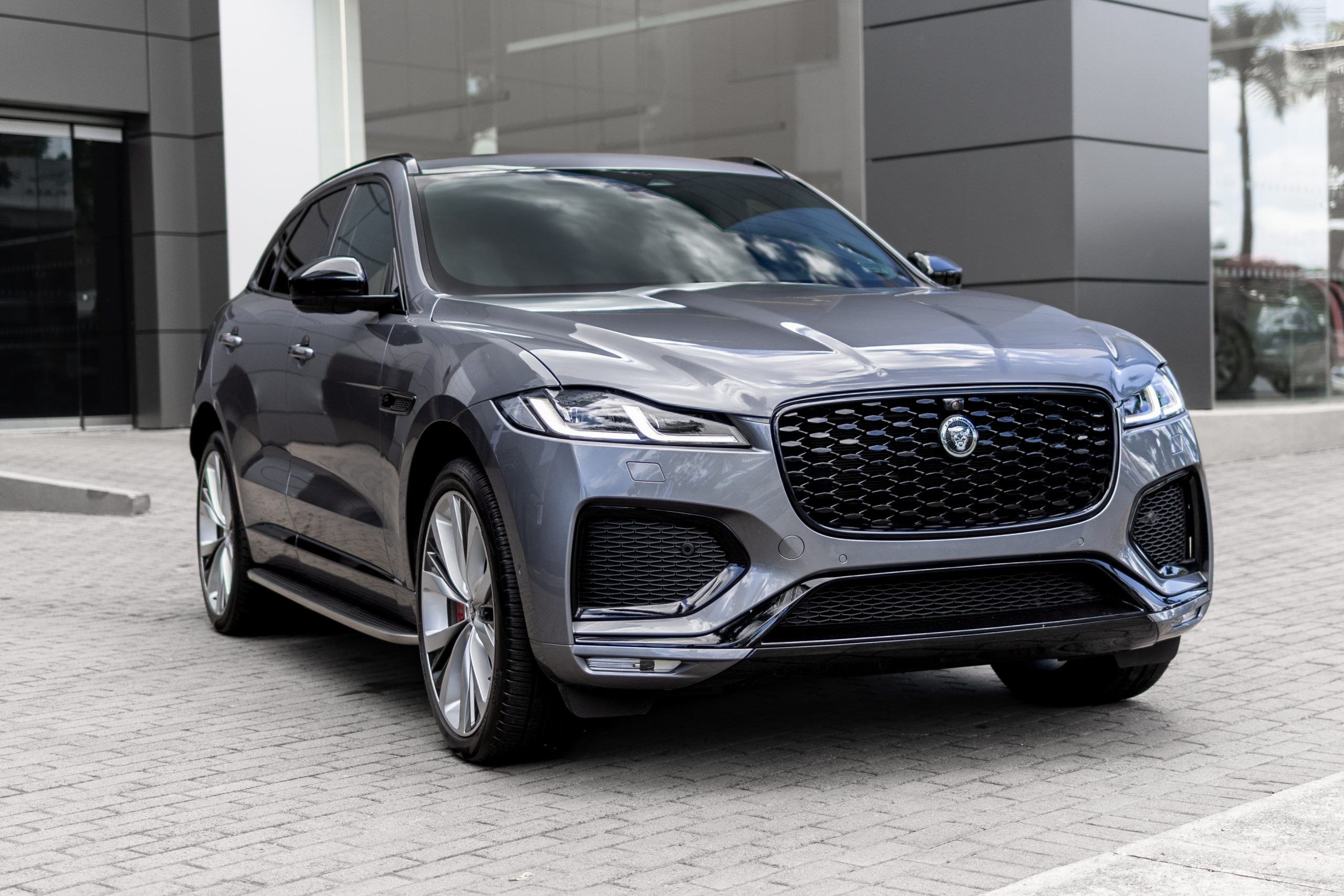 Jaguar F-Pace | Eiger Grey