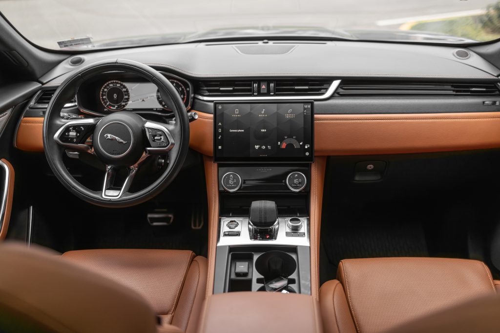 Jaguar F-Pace | Eiger Grey