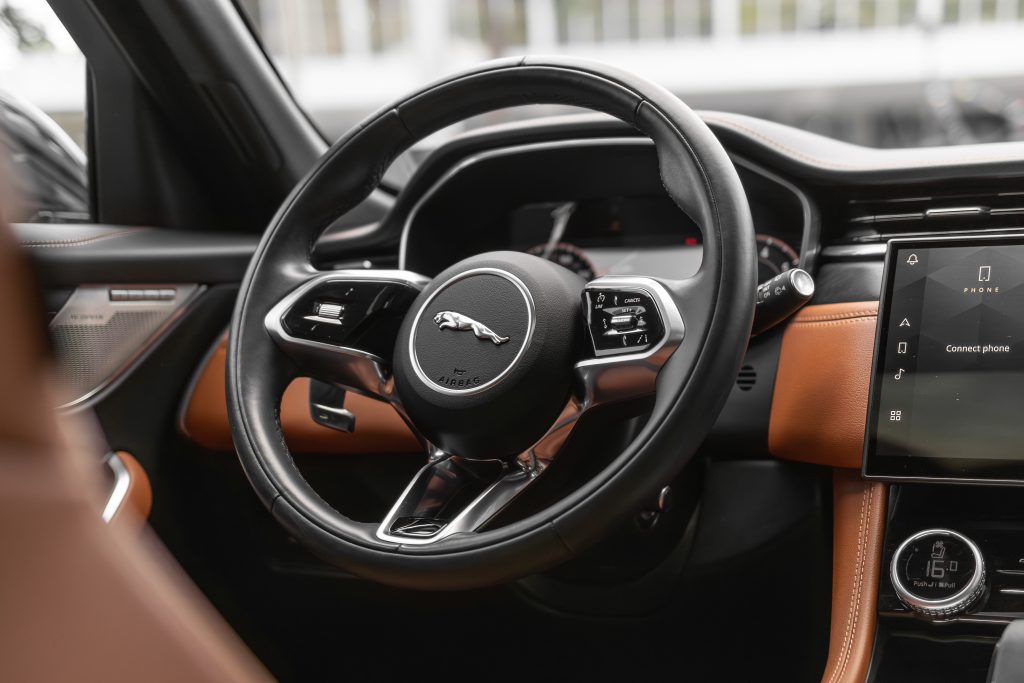 Jaguar F-Pace | Eiger Grey