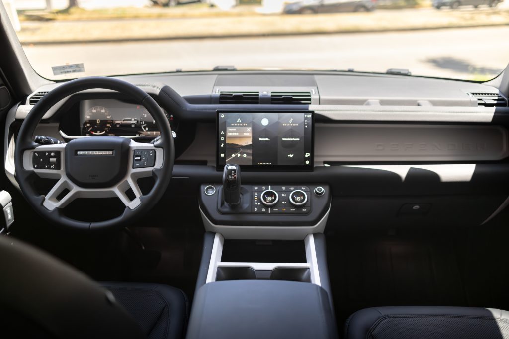 Defender 110 S | Pangea Green