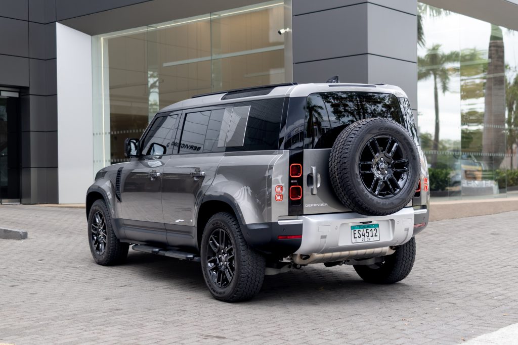 Defender 110 S | Silicon Silver