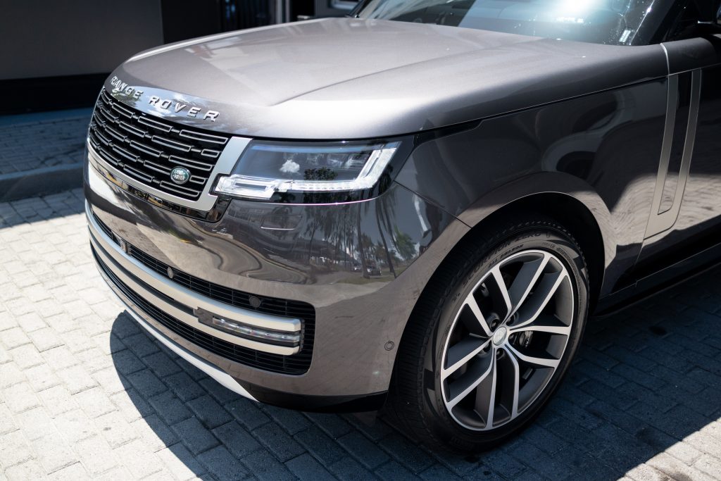Range Rover HSE | Charente Grey