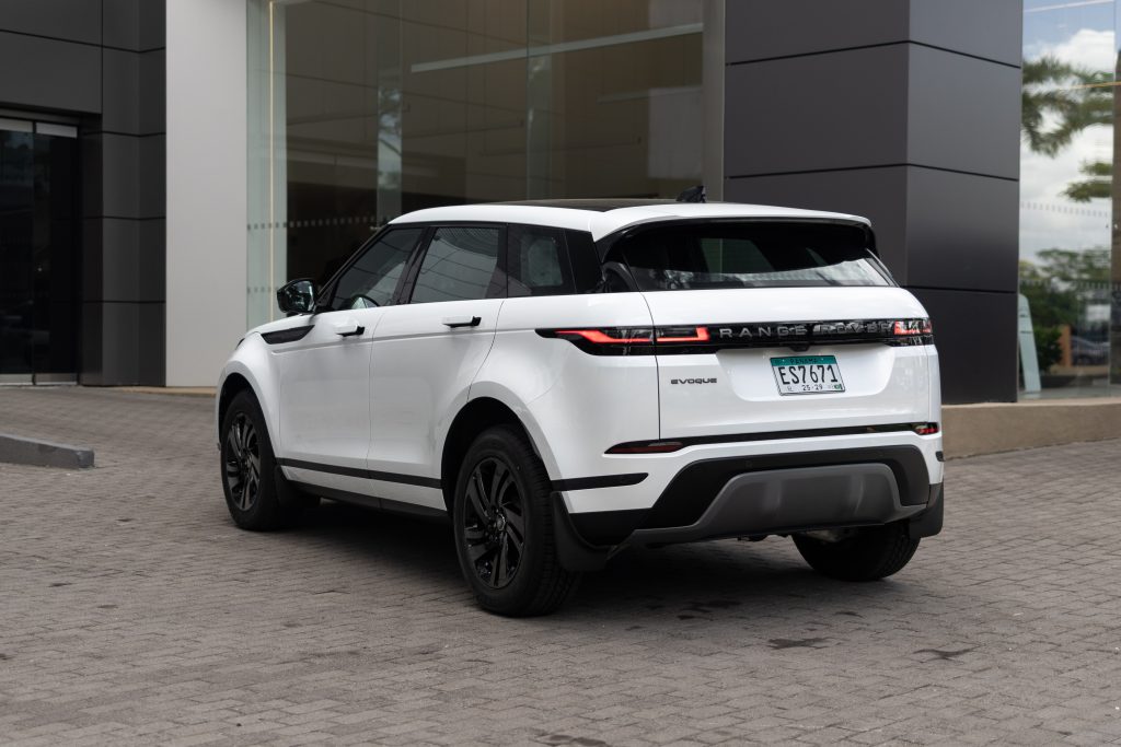 Range Rover Evoque | Ostuni Pearl White