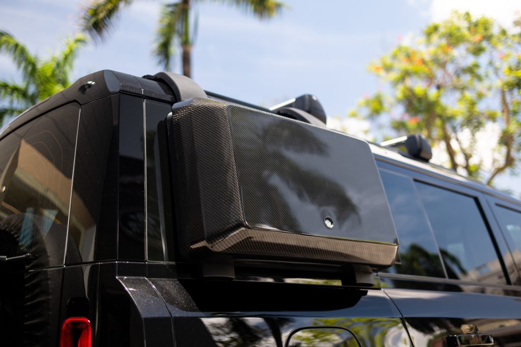 Defender 110 HSE | Santorini Black