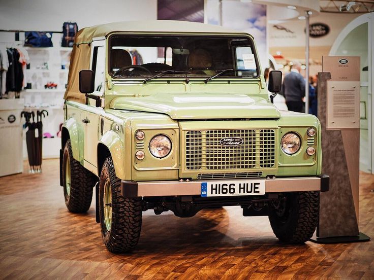 Último DEFENDER clásico — Planta de Solihull 2016