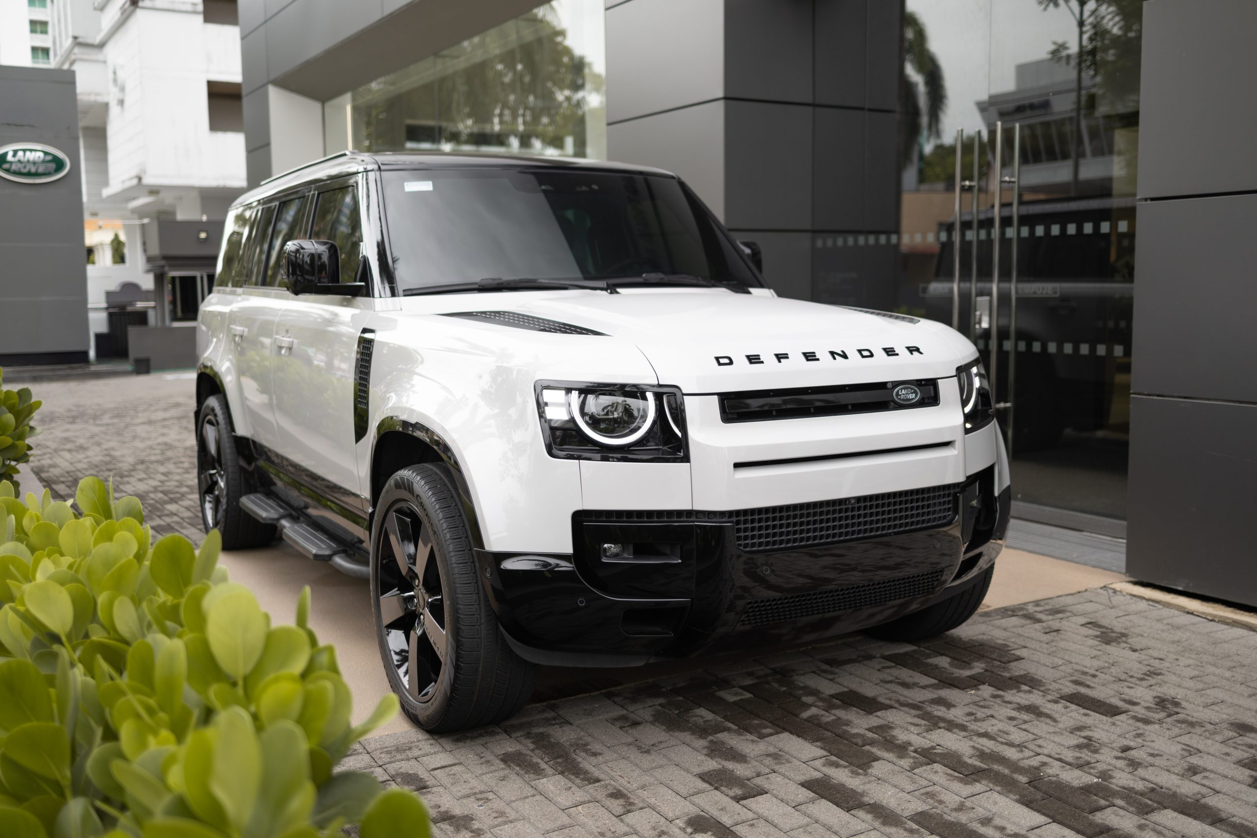Defender 130 HSE | Borasco Grey