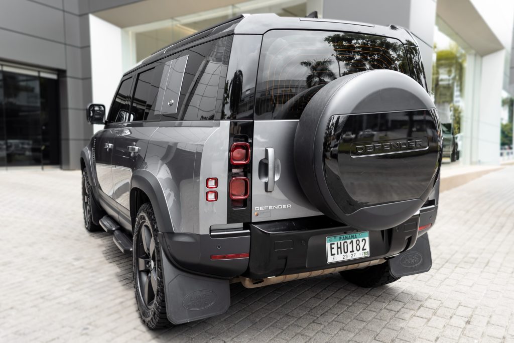 Defender 110 SE | Eiger Grey